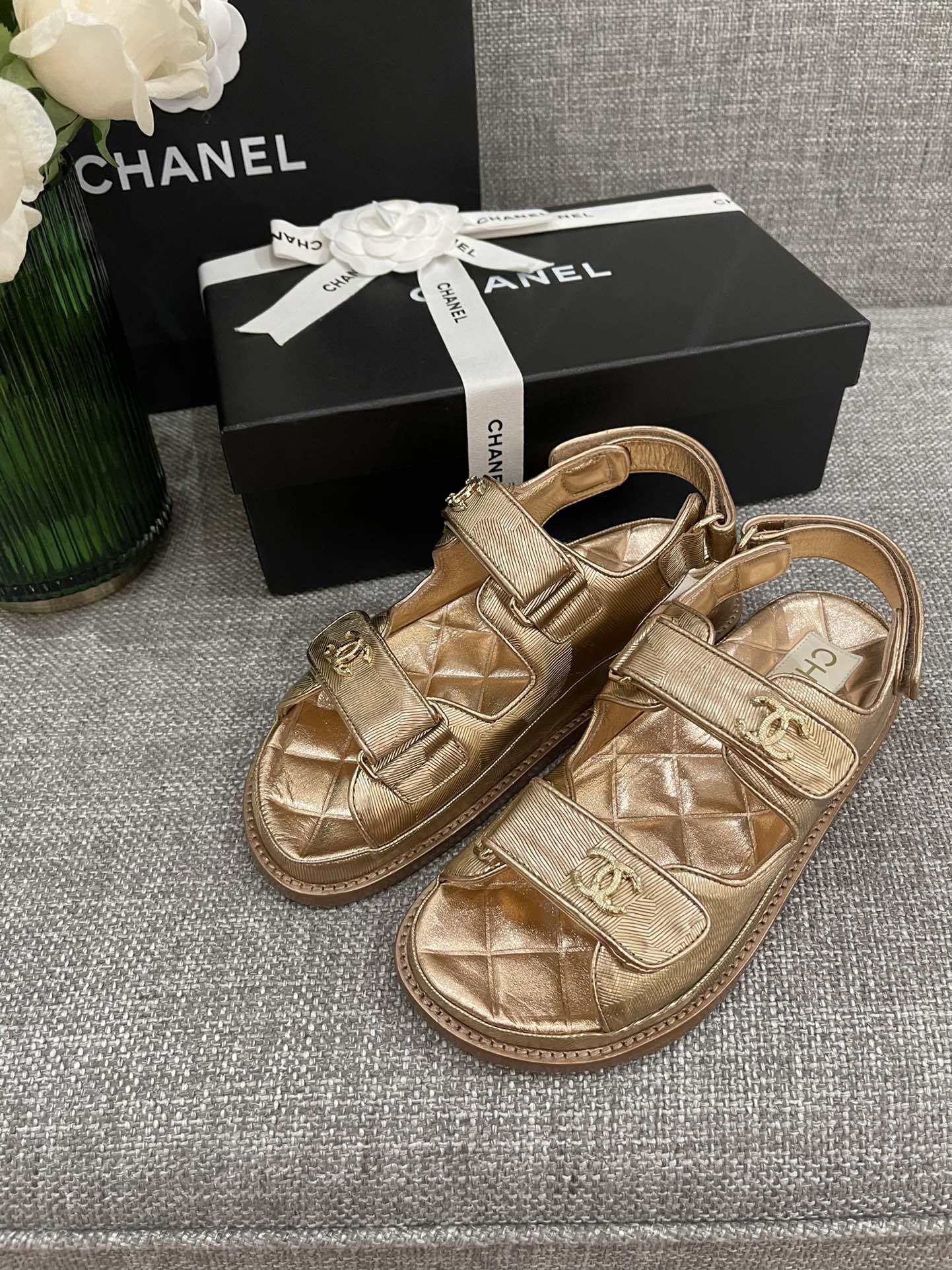 Коллекция сандалий Chanel - 1