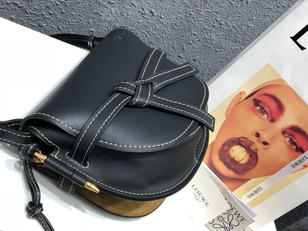 Loewe-gate-small-20x19x11-5-cm-7