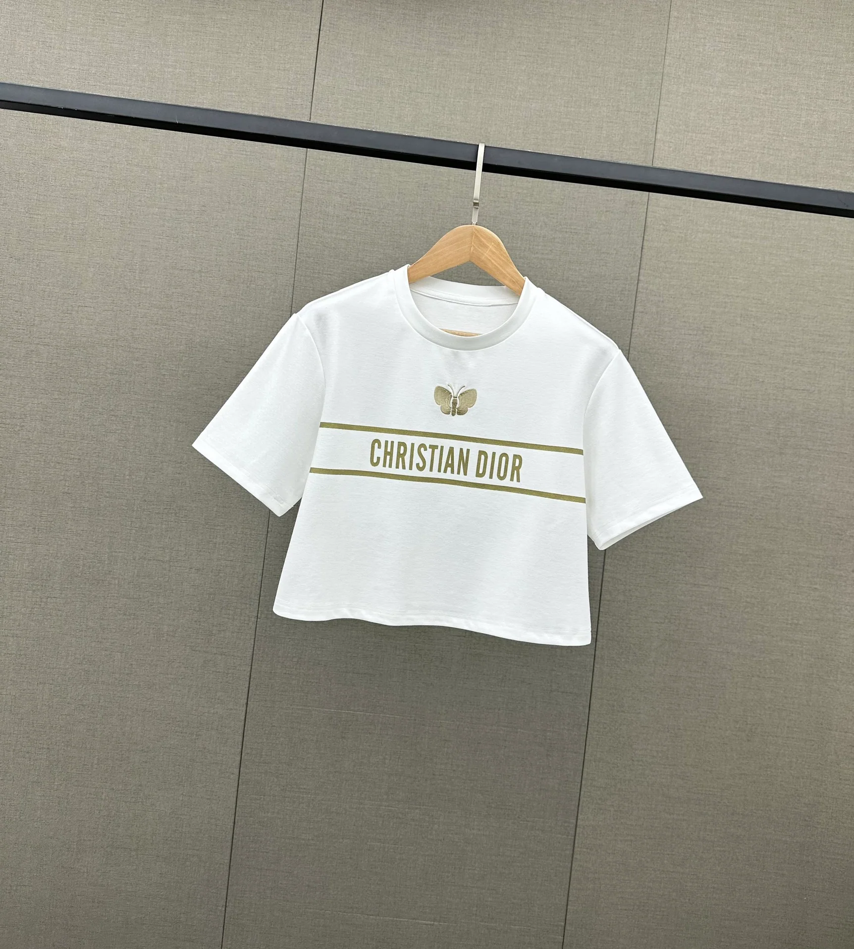 Dior 2403 Короткий свободный топ с принтом бабочек - белый