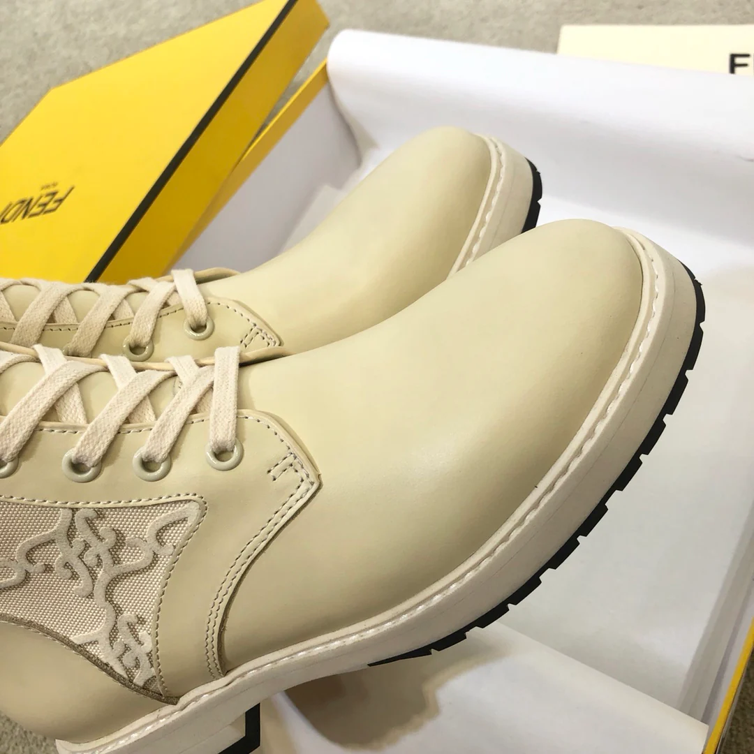 Fendi - Ботинки-панамки анатомической формы - Высокие сапоги - Белый абрикосовый