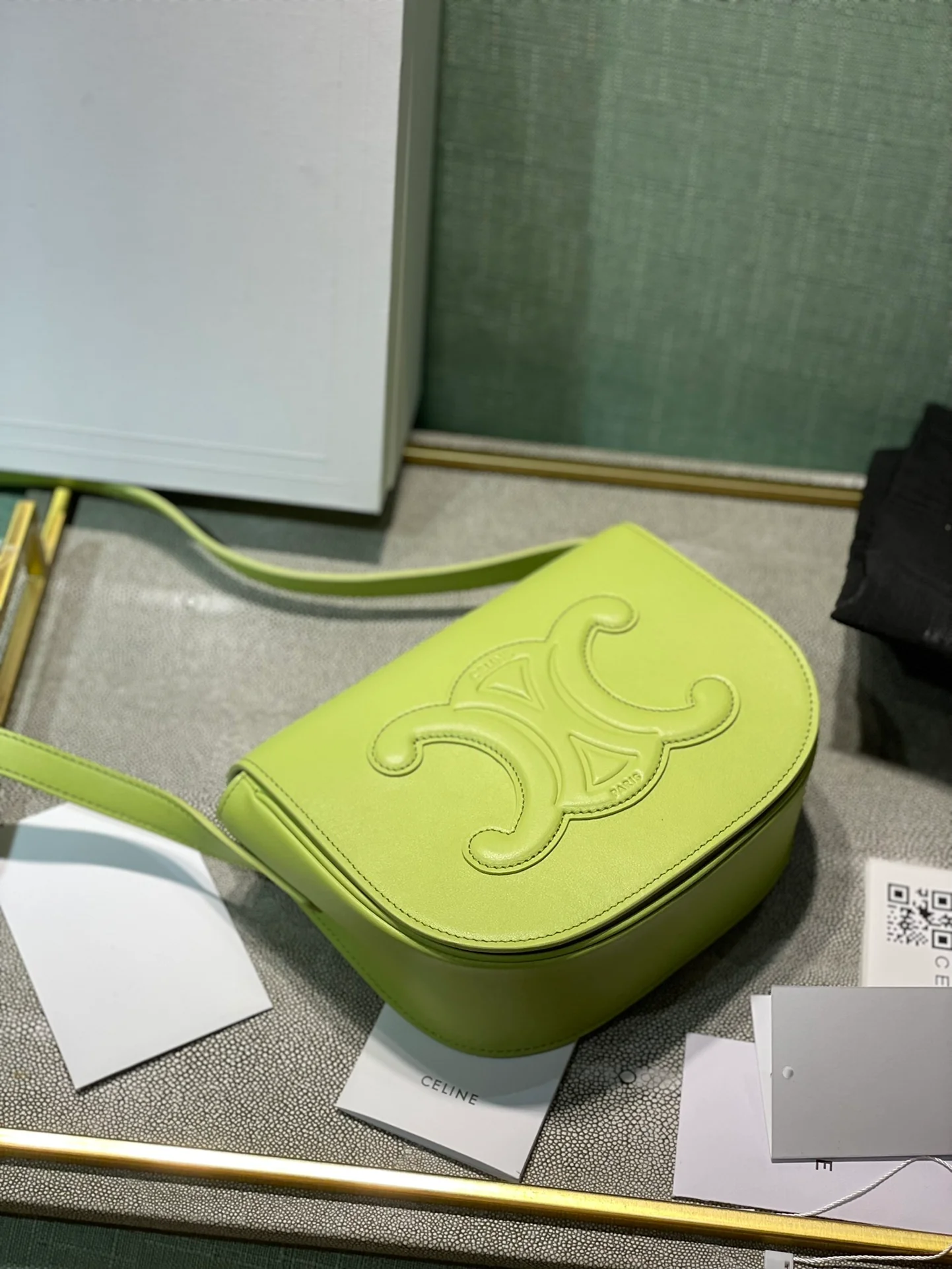 Сумка-седло Celine Kiwi Green Folco Cuir