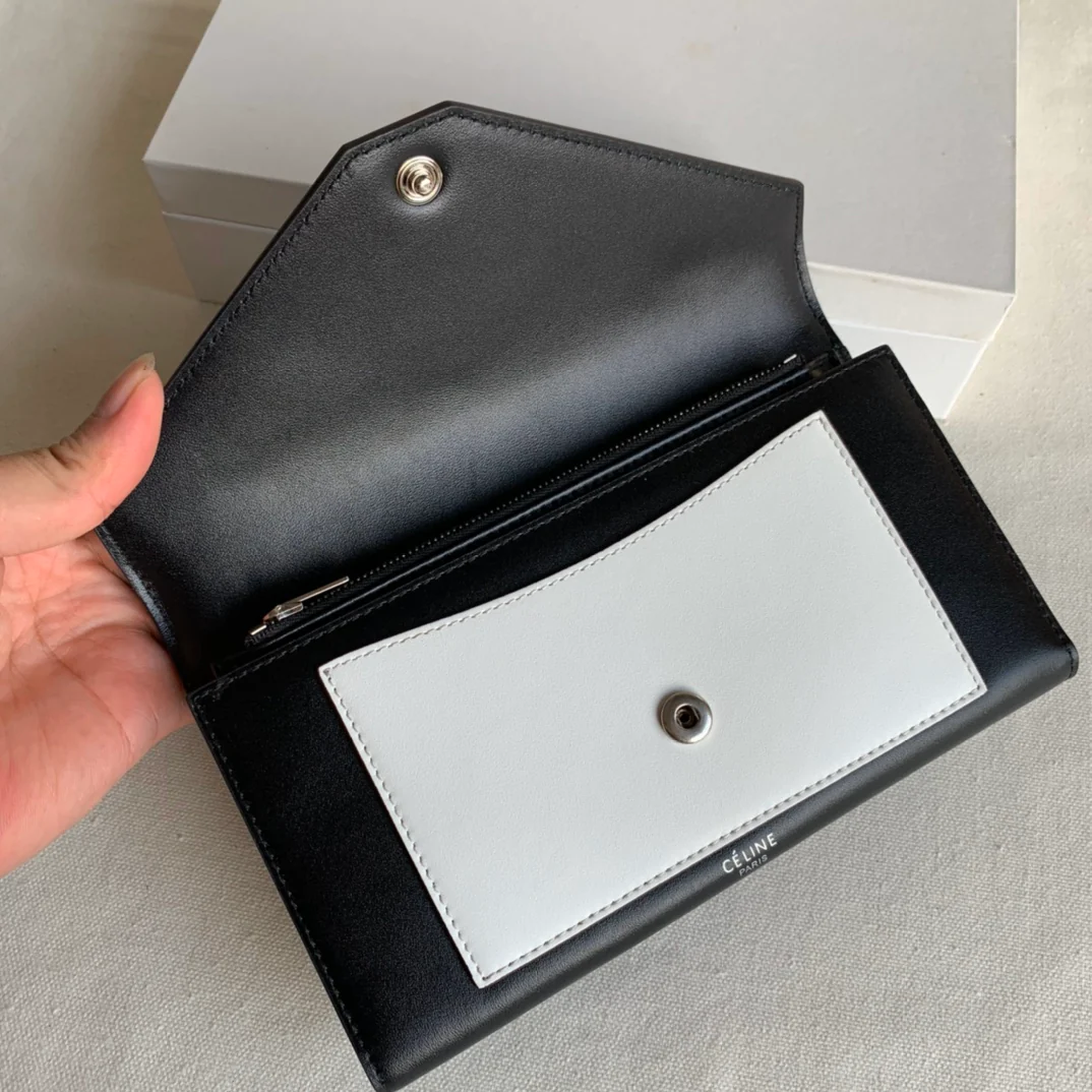 Кошелек-книжка Celine с текстурой ?зубочистка?