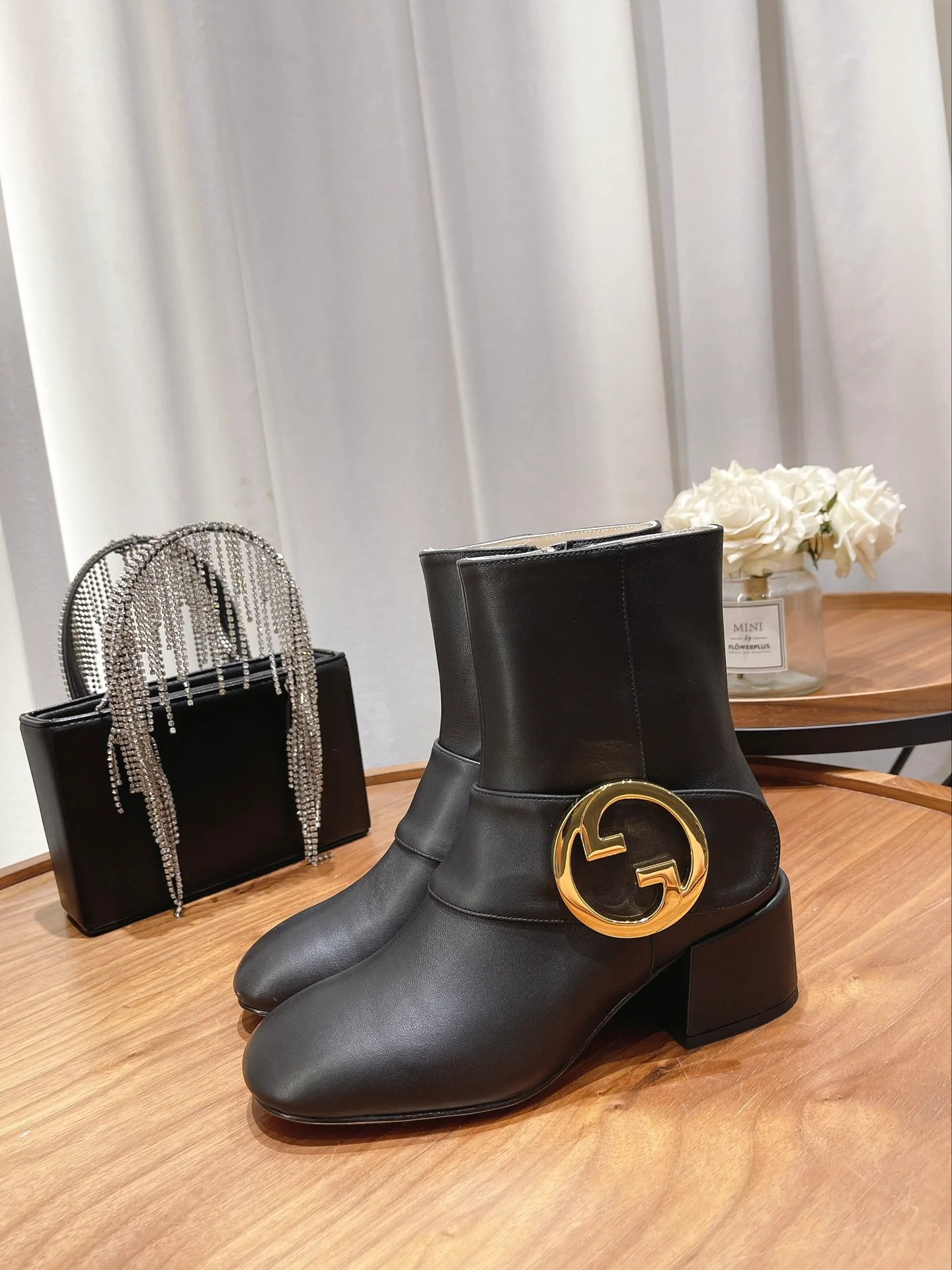 Новинка сезона осень/зима 2022 от Gucci - ботильоны