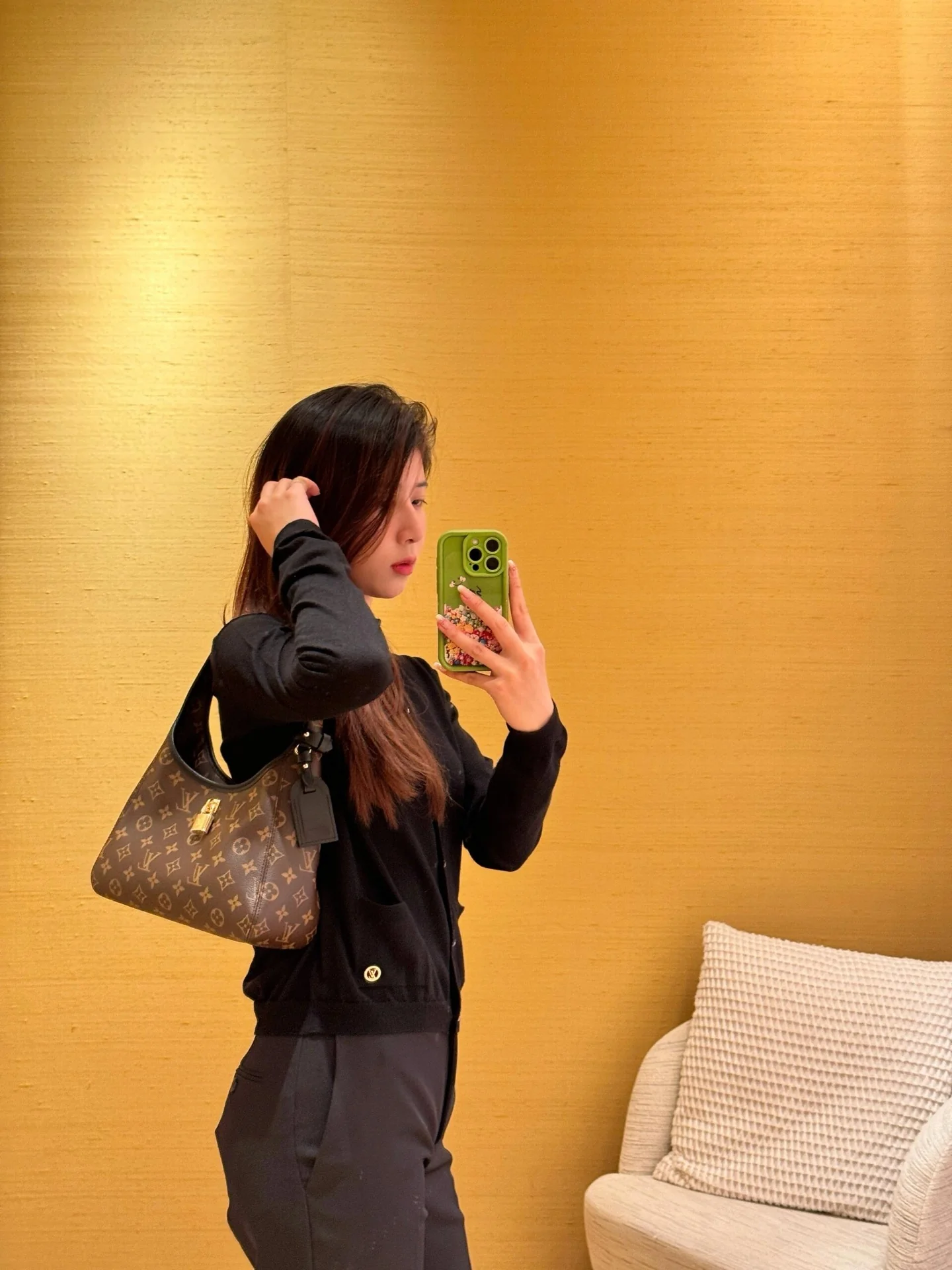 LV-m12940-the-drop подмышечная сумка-маленькая черная