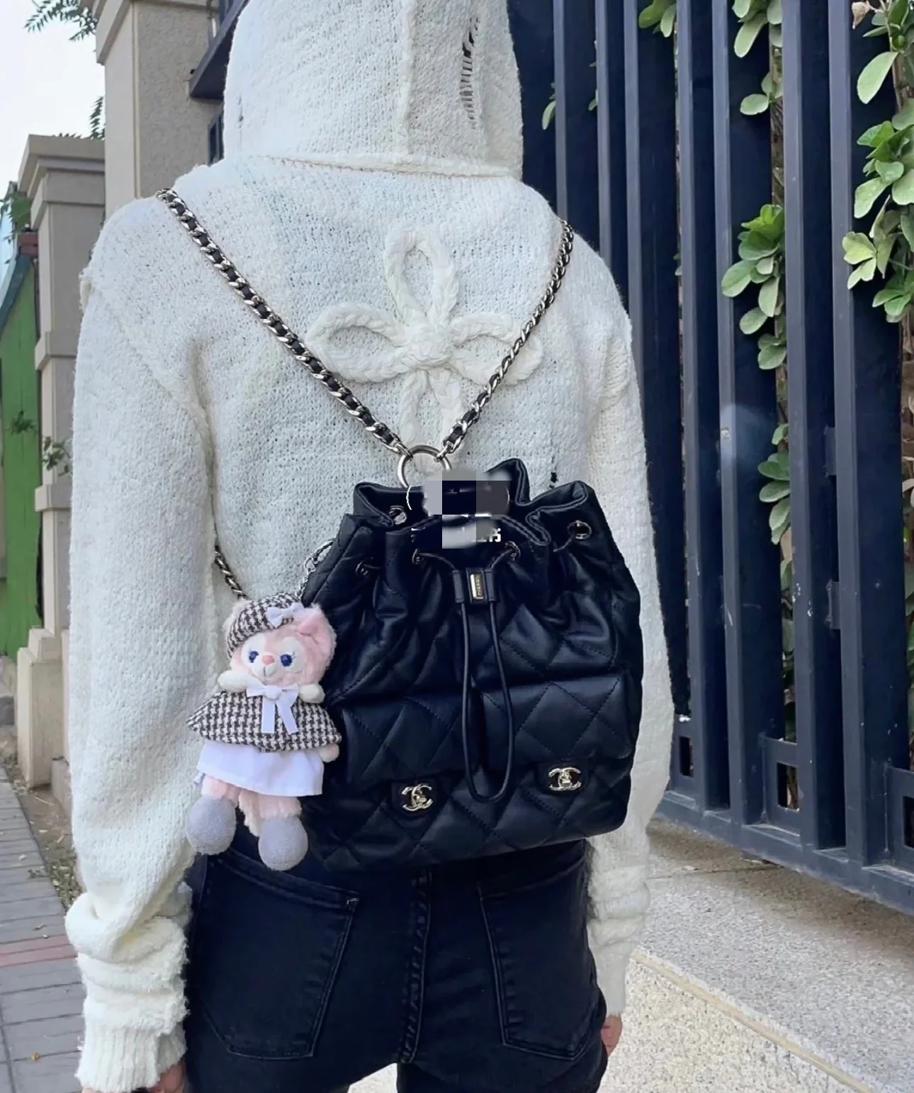 Рюкзак Chanel 23B — черный