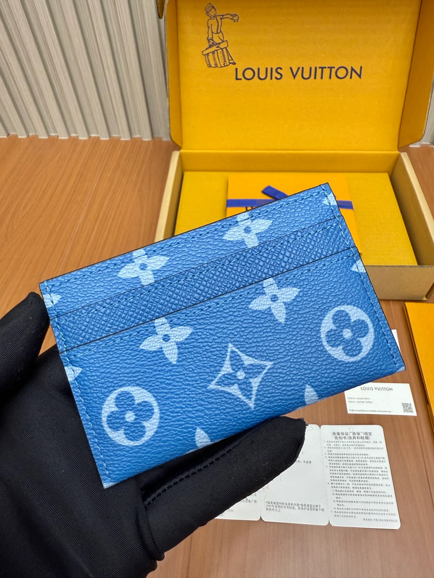 LV-m31051 - Цельностальной визитный кошелек, королевский синий