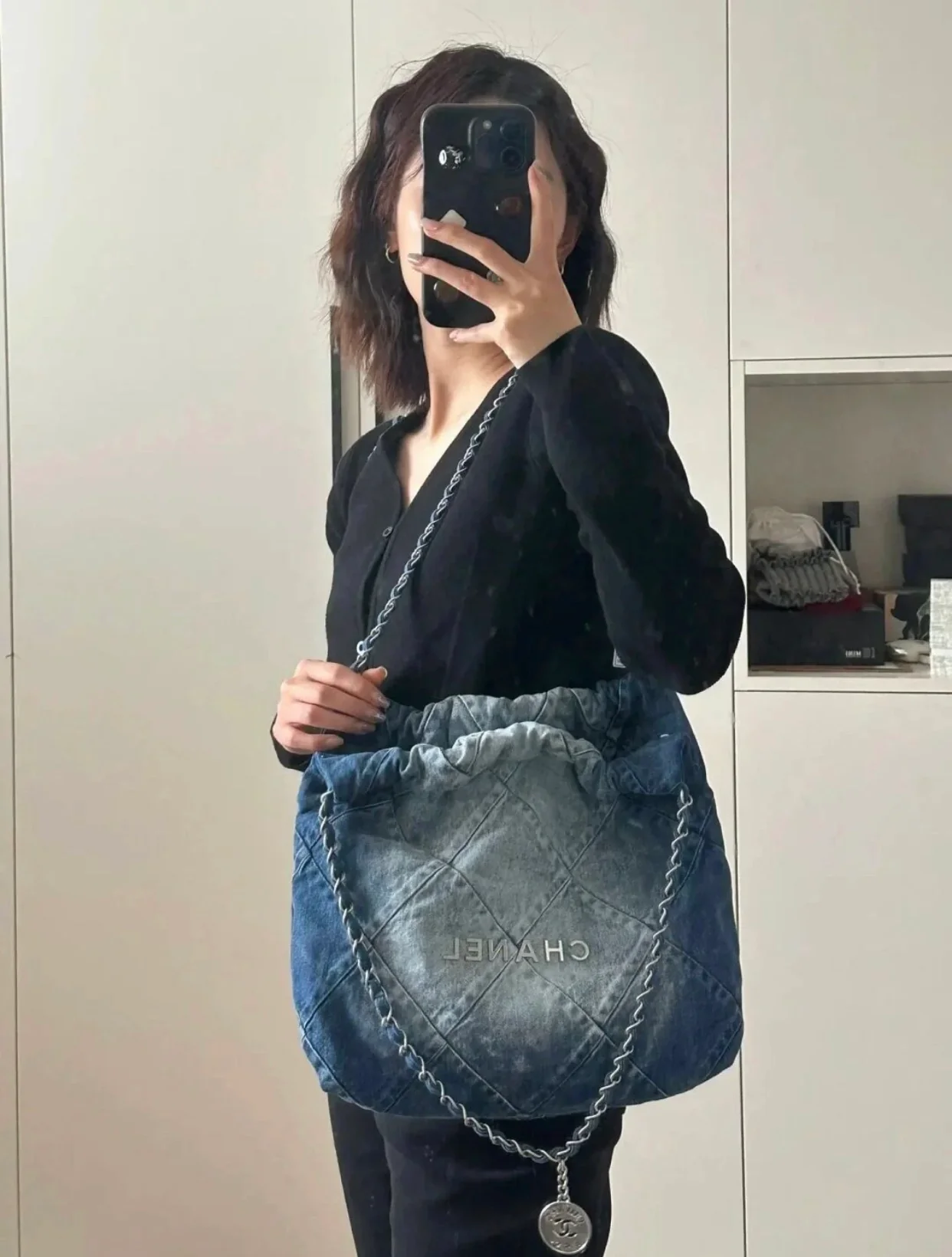 Сумка Chanel 22 - Джинсовая - Средний размер