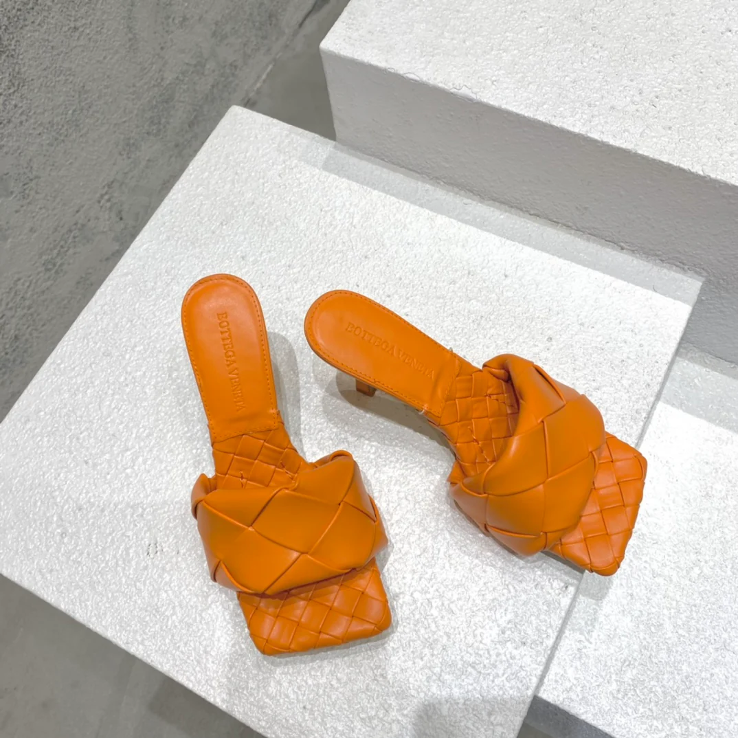 Новинка сезона весна/лето 2021 от BV - Плоские плетеные сандалии на шпильке - Оранжевые