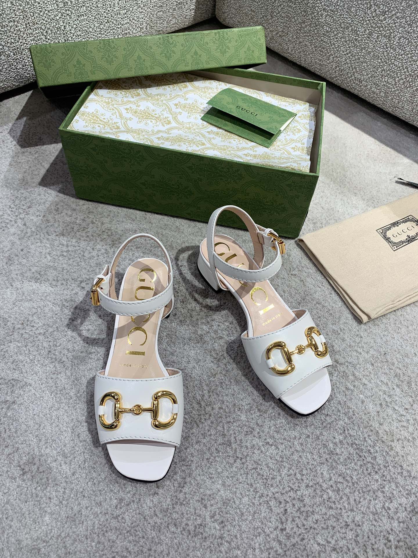 Gucci - Металлическая цепочка - Сандалии с открытым носком