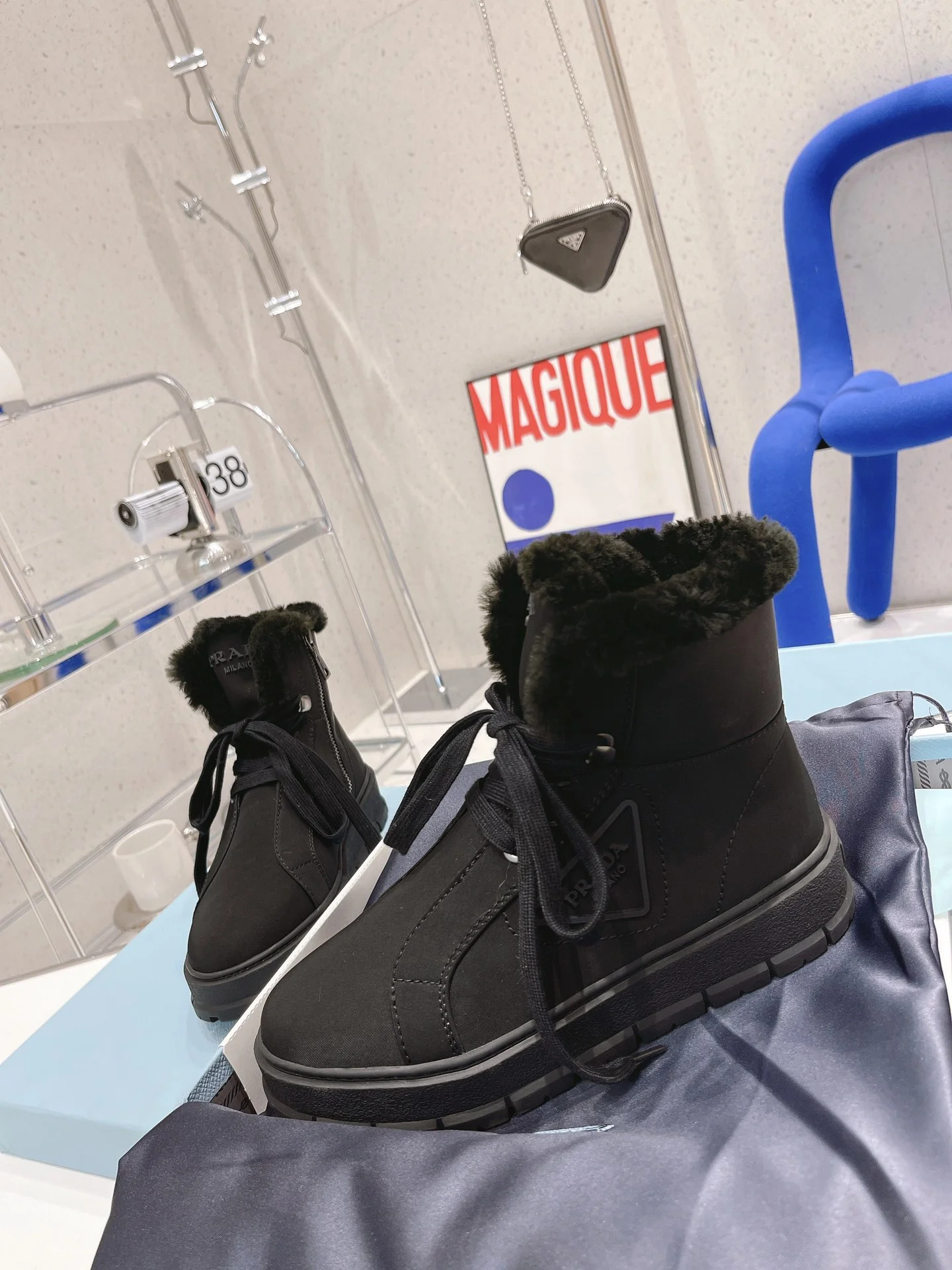 Обувь Prada - Prada - Высокие шерстяные ботильоны - Черные