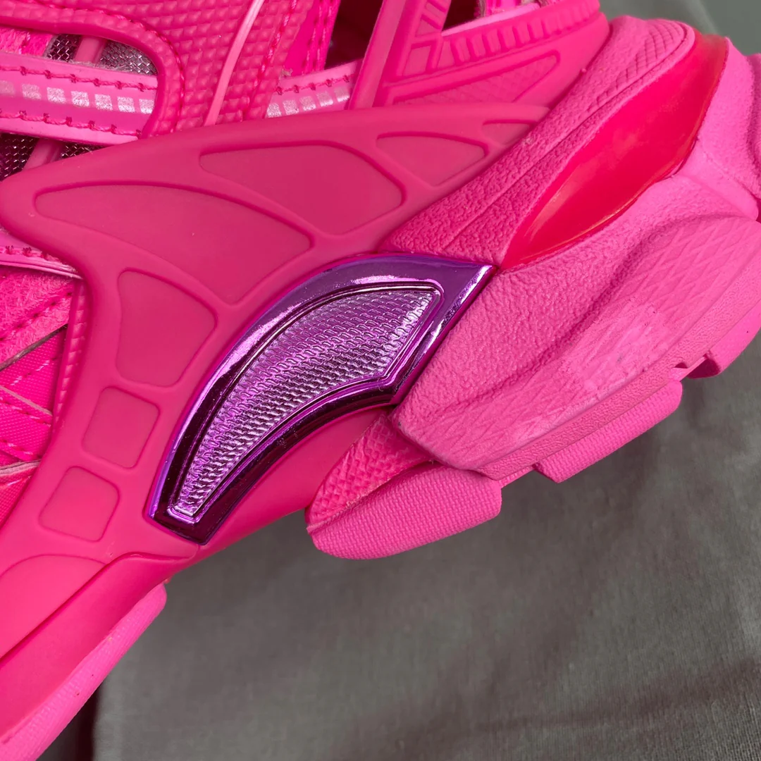 Кроссовки Balenciaga Track 2 Retro Chunky Shoes - персиково-розовые