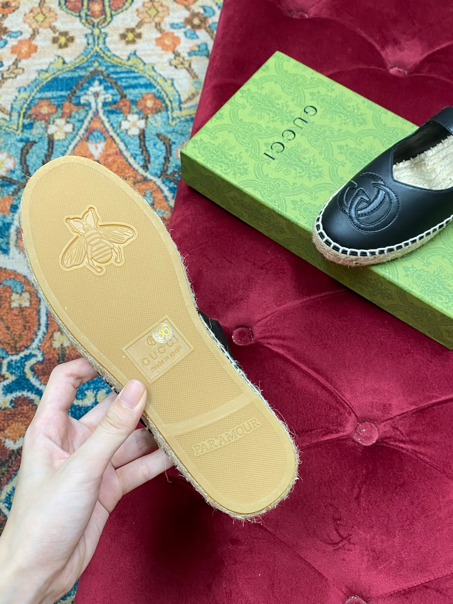 Весенняя коллекция Gucci 2022 — Рыбацкие туфли ?Радуга?