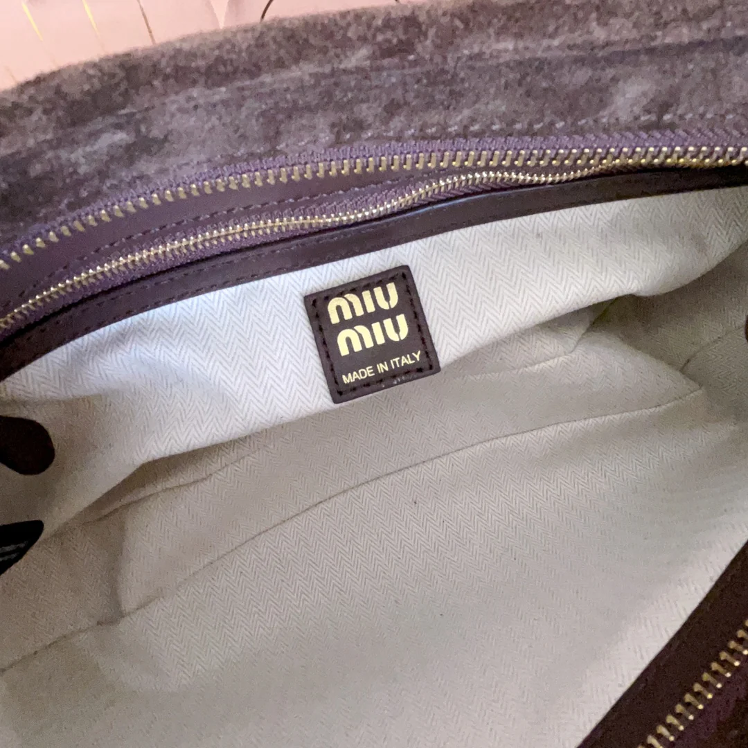 Сумка через плечо Miu Miu-5bc182 из замши, коричневая.