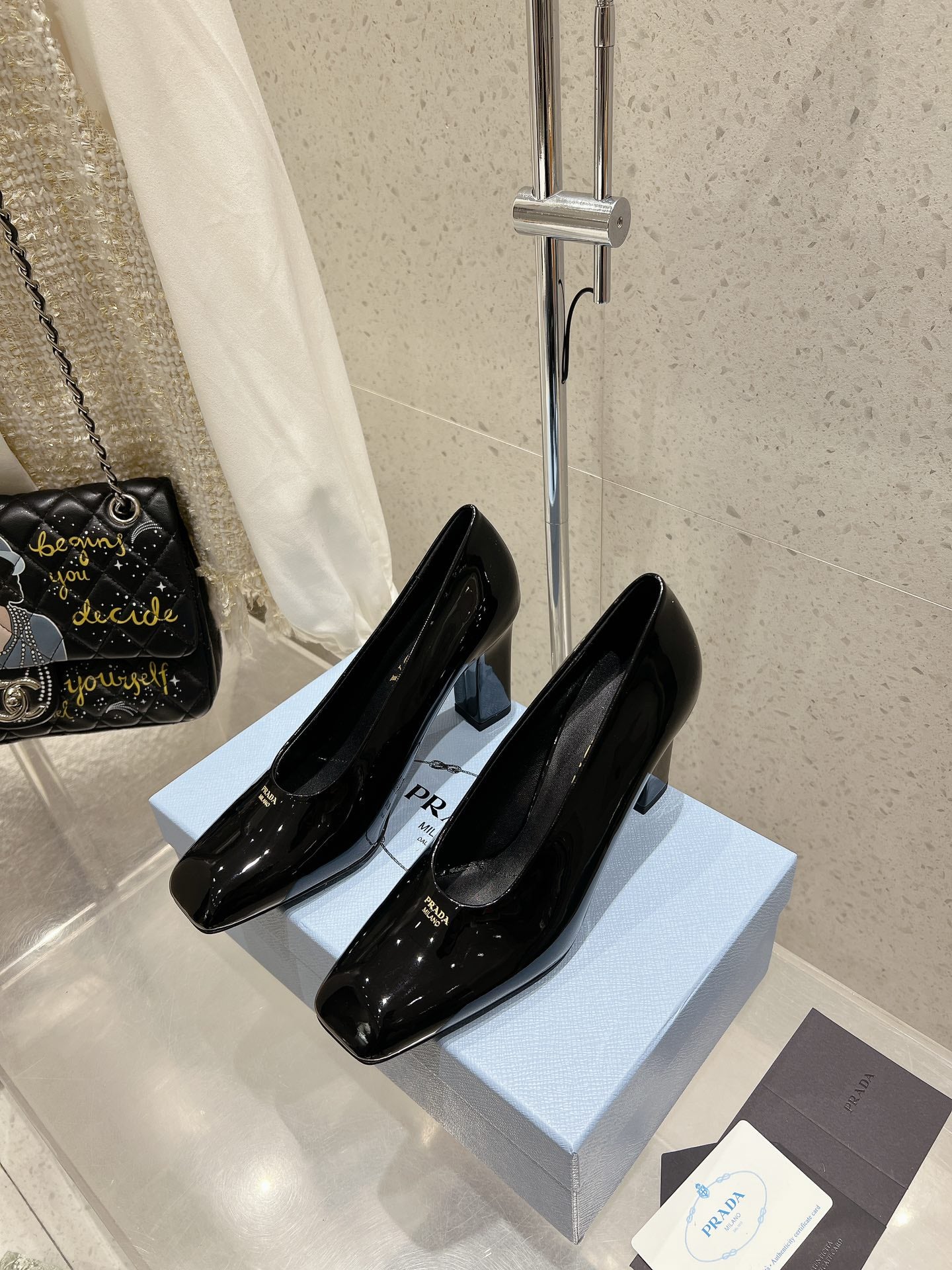 Prada - Туфли на массивном квадратном каблуке - Черные