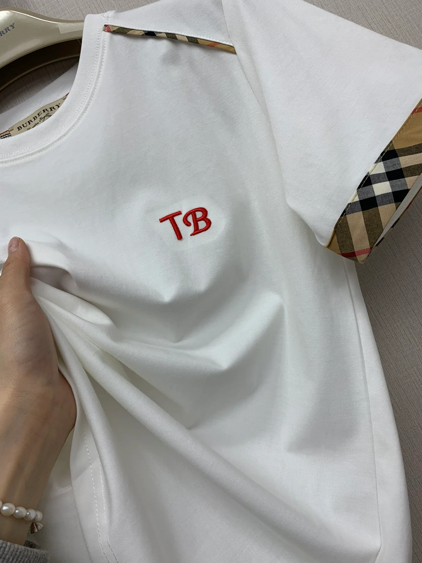 Футболка Burberry 2403 New Classic Check Embroidered Letter Tee - белая
