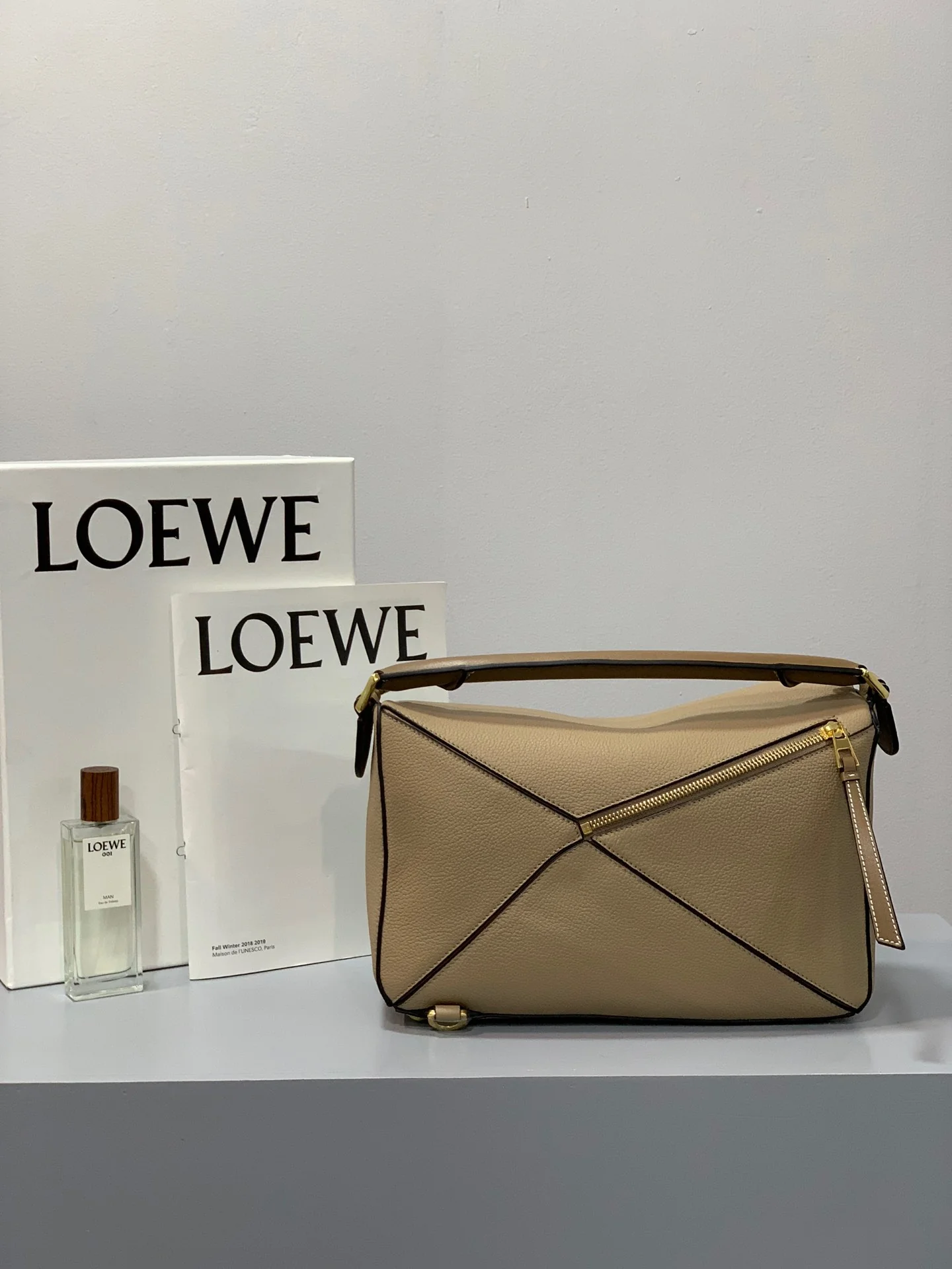 Сумка Loewe Puzzle, телячья кожа, средний размер, 12.