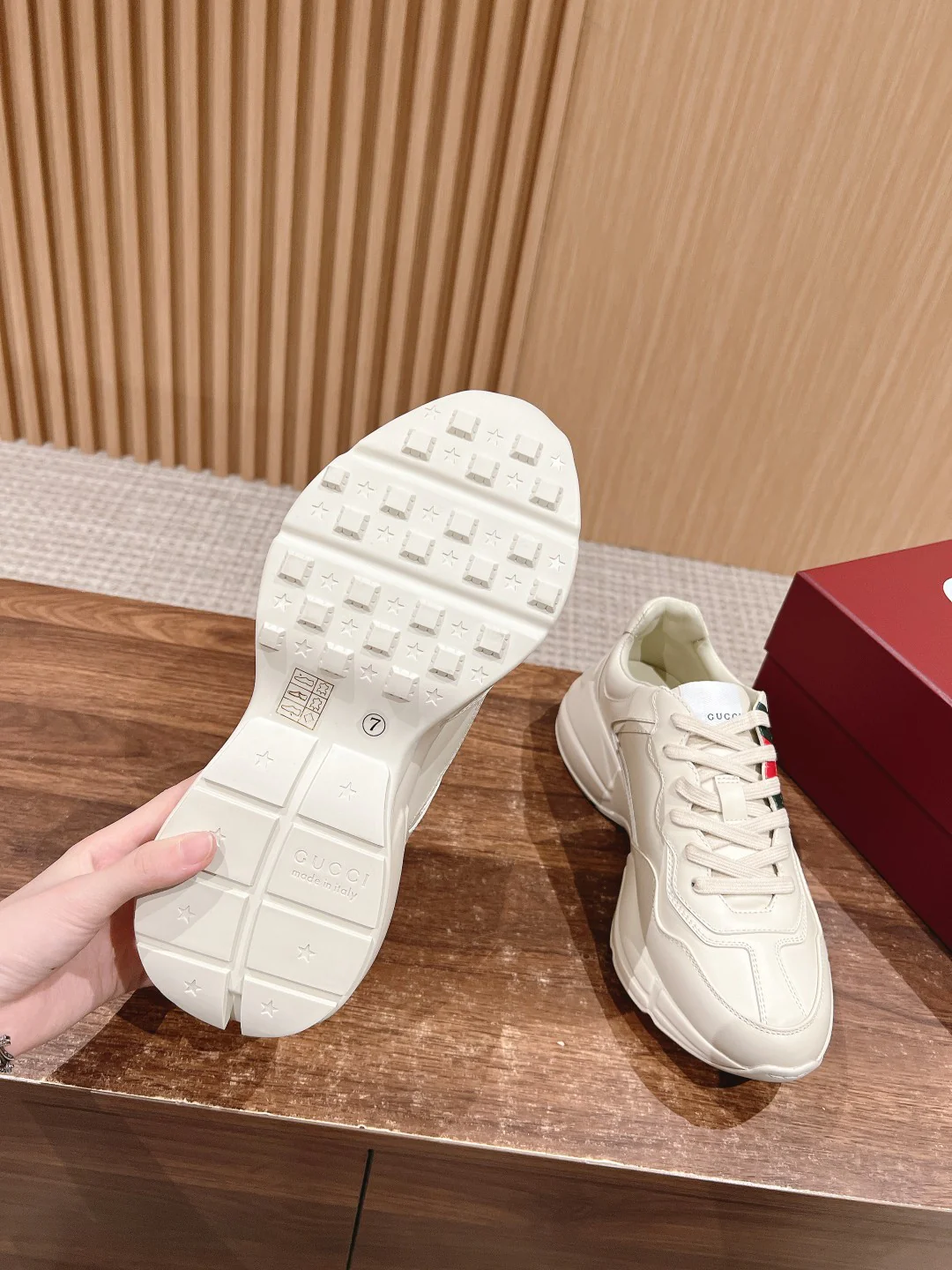 Кроссовки Gucci 2024 Dad Shoes - бежевые