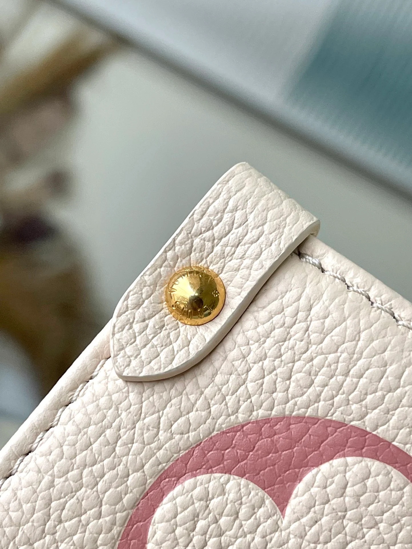 m21575-LV-onthego-mm-off-white