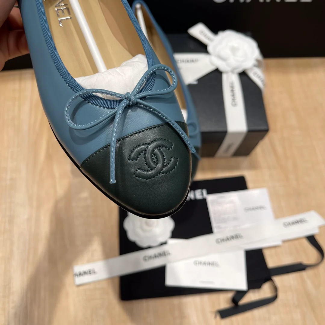 Chanel - Синие кожаные балетки