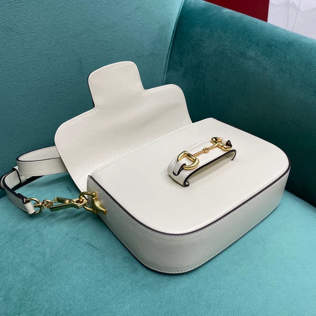 Сумка-седло Gucci 1955 из натуральной кожи с пряжкой в ??виде подковы