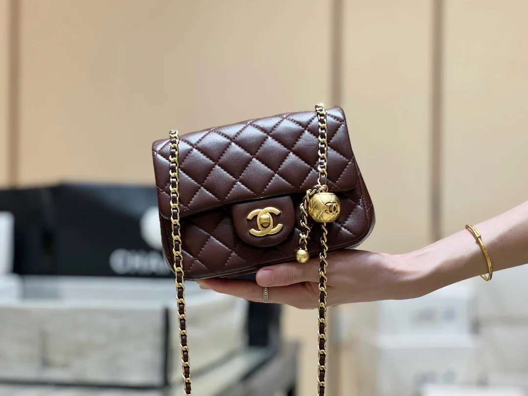 Chanel CF Gold Ball Square Fat Man - Burgundy