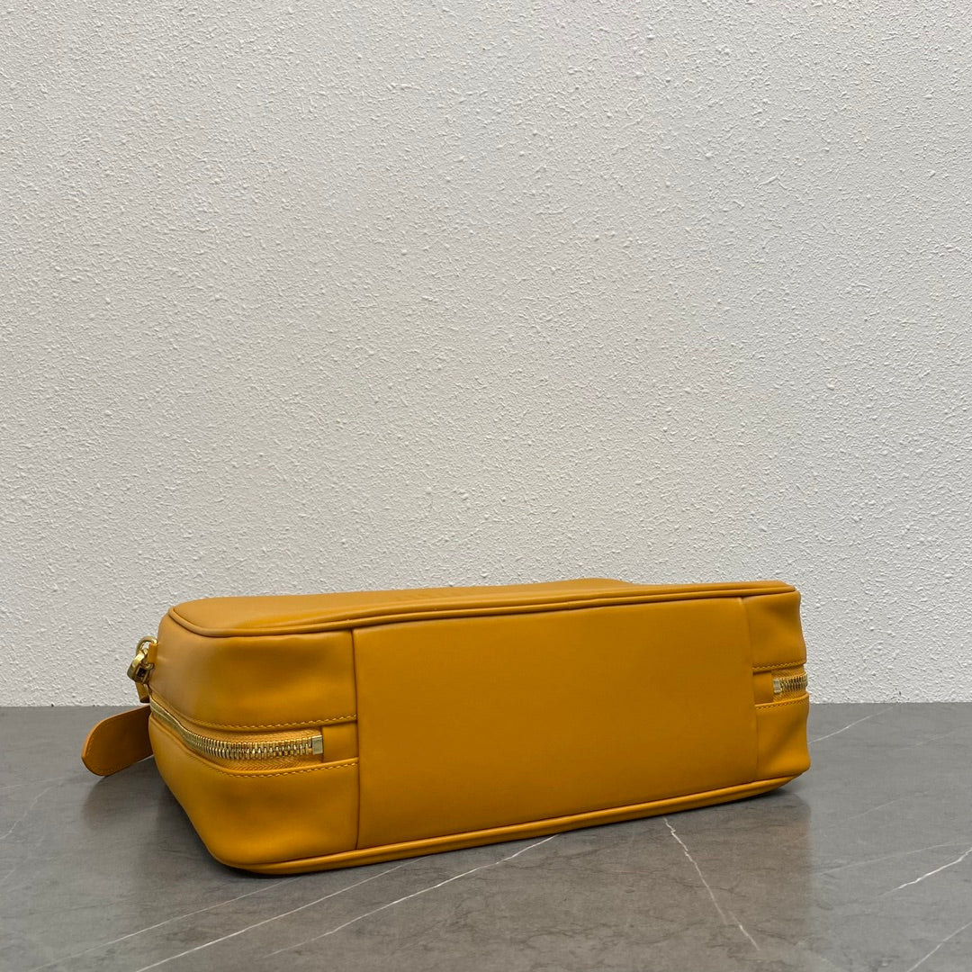 Miu Miu-beau-handbag-briefcase-green-1