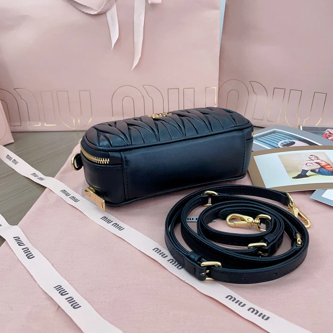 Сумка для ланча Miu Miu-5bh229 из мягкой овечьей кожи