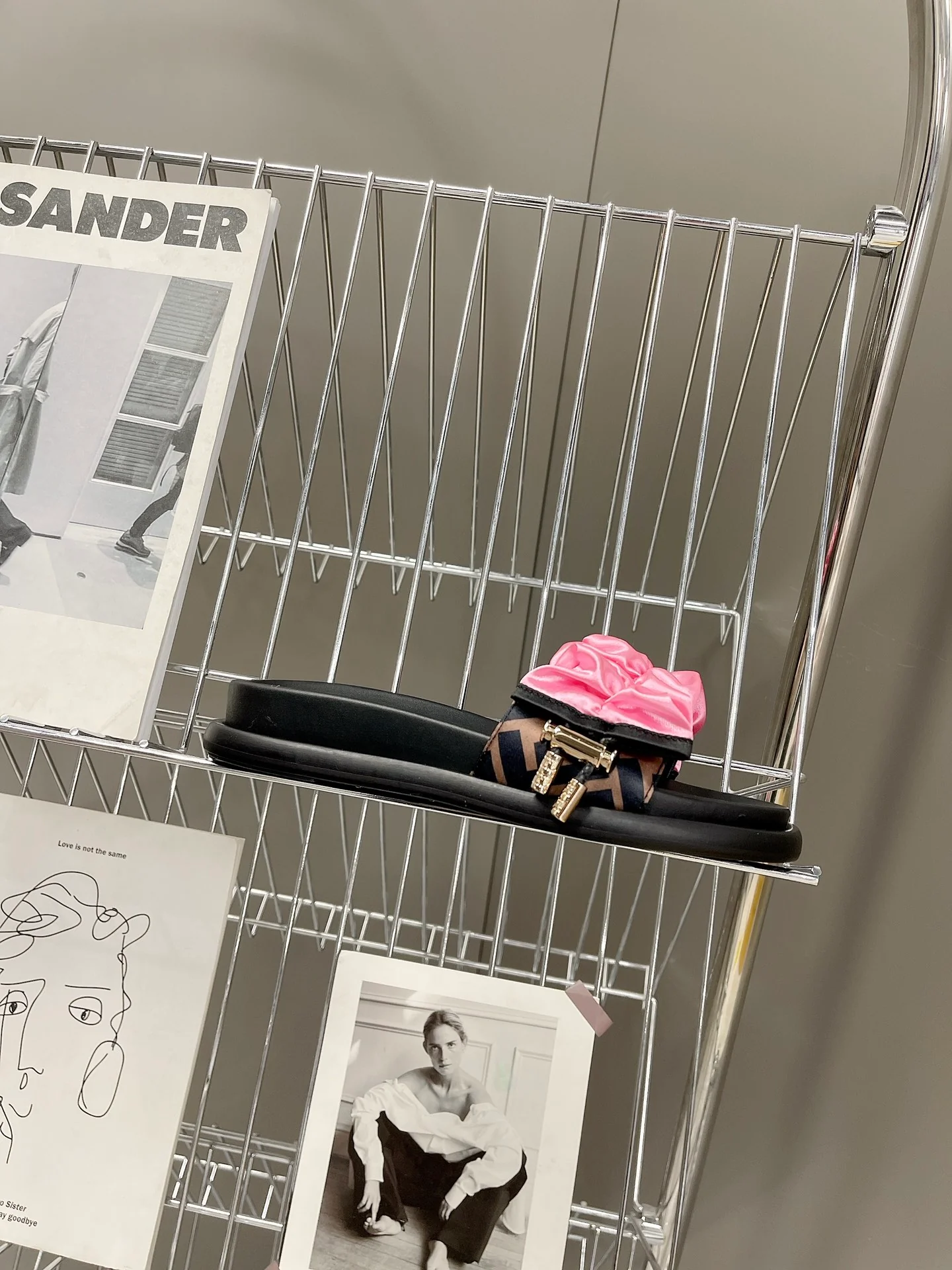 Fendi - Розовые тапочки