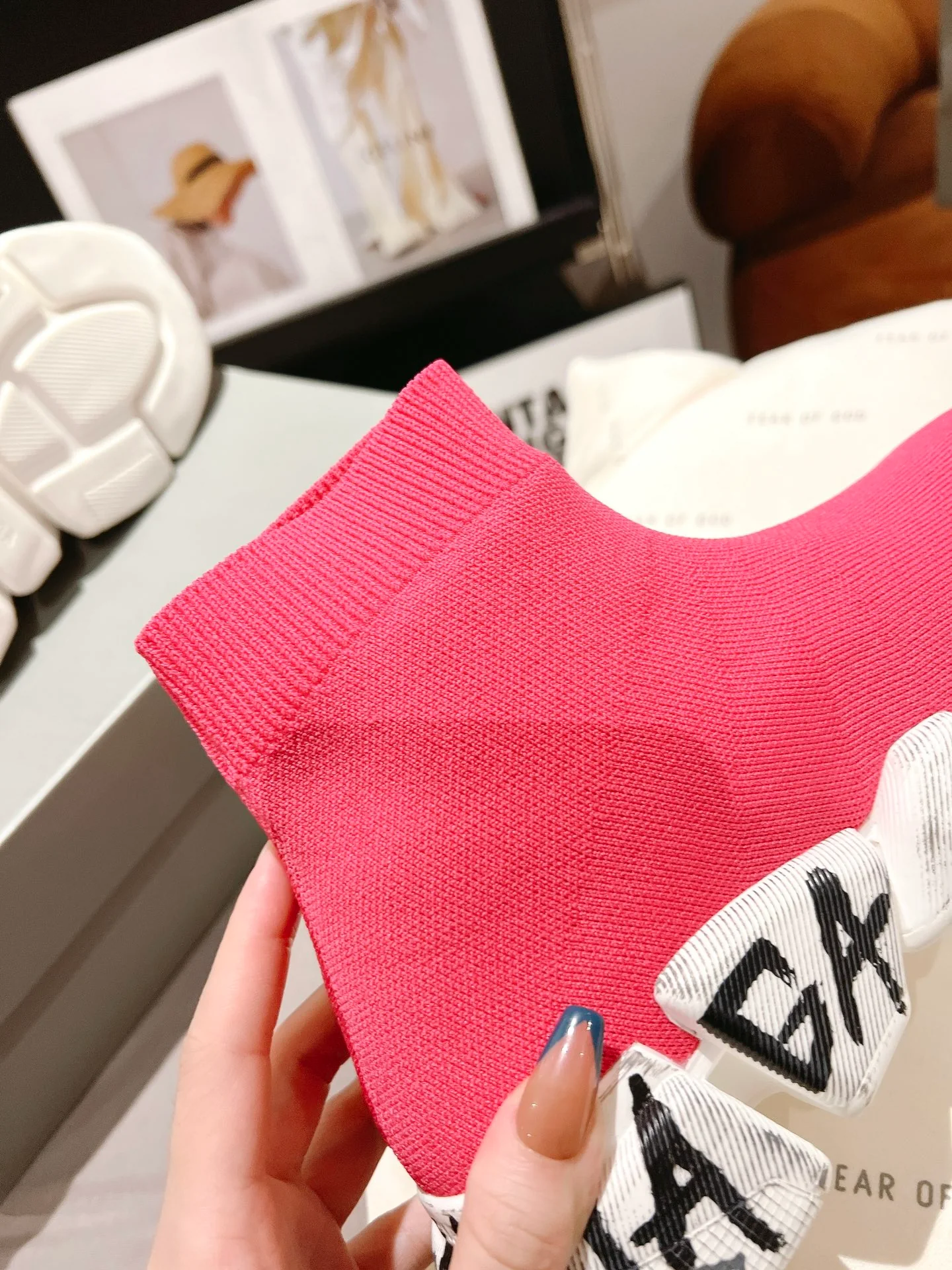 Balenciaga - Новинка 2023 года - Туфли-носки - Унисекс - Розовый