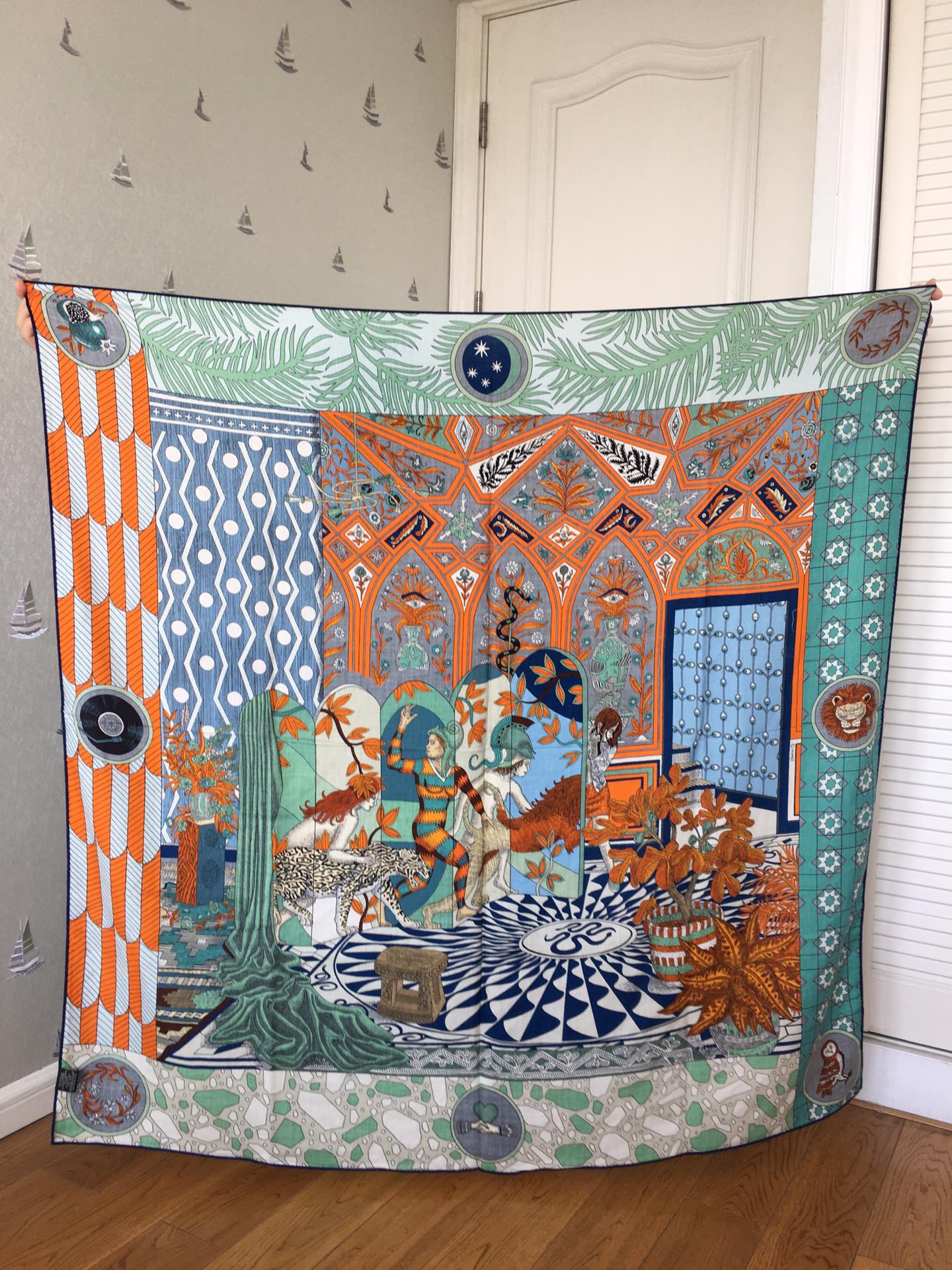 Двусторонний бархатный квадратный шарф Hermes 140