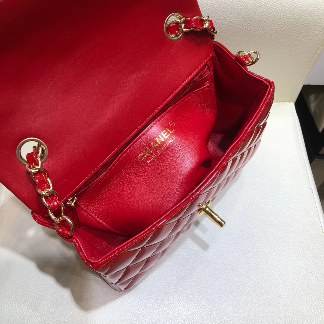 Сумка Chanel CF - лакированная кожа - золотая цепочка - 20 см - 2