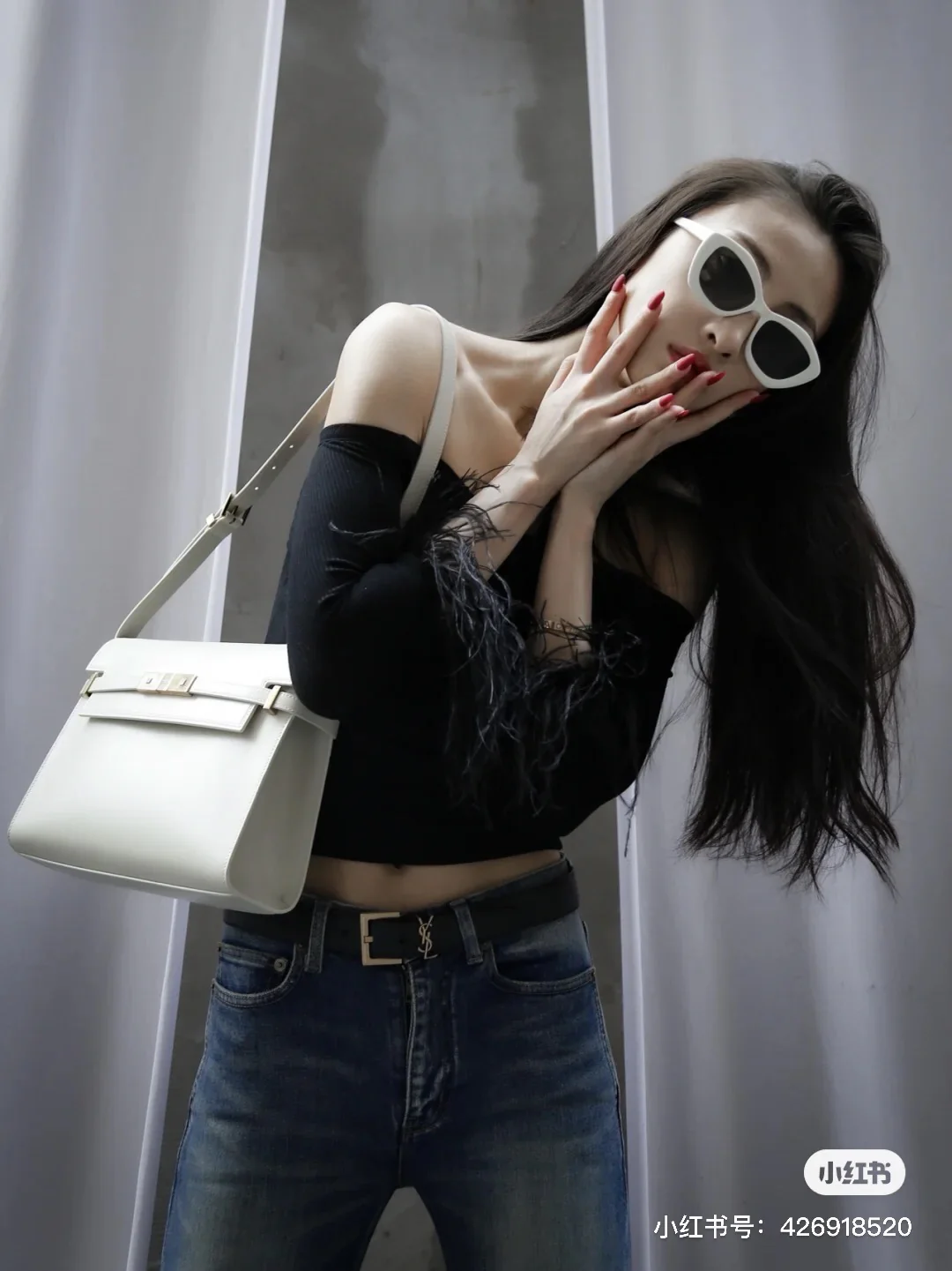 Образ с сумкой YSL Manhattan.