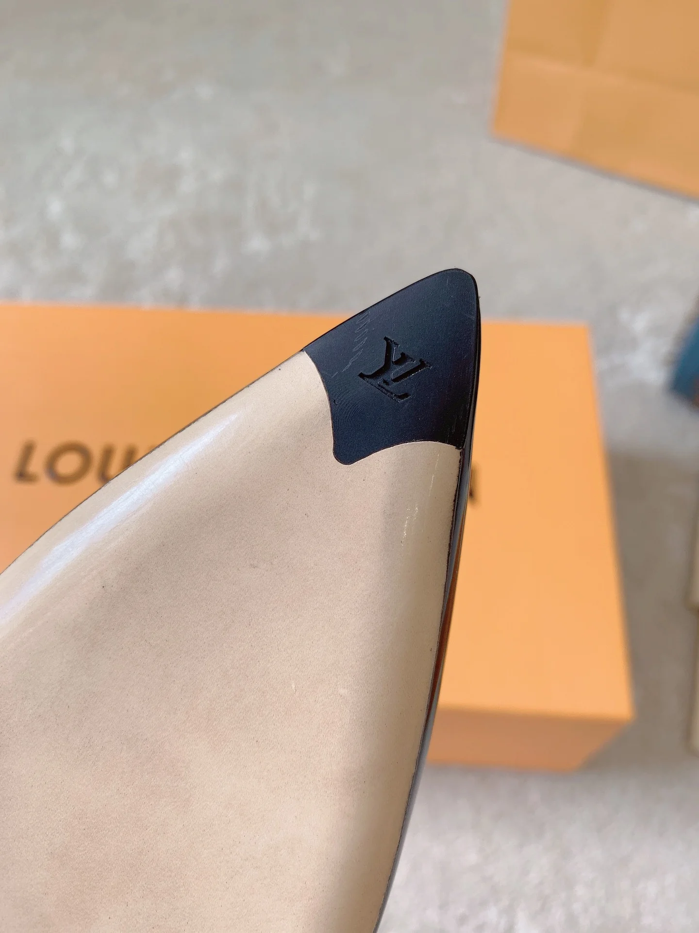 Новинка весны/лета 2023 года - Коллекция Blossom Elegance - Босоножки на высоком каблуке - 7-5 см - Черные