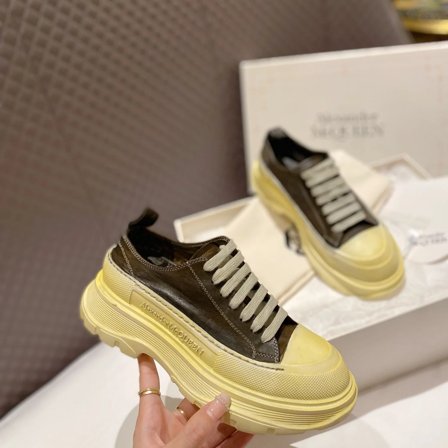 McQueen - Туфли на платформе из парусины