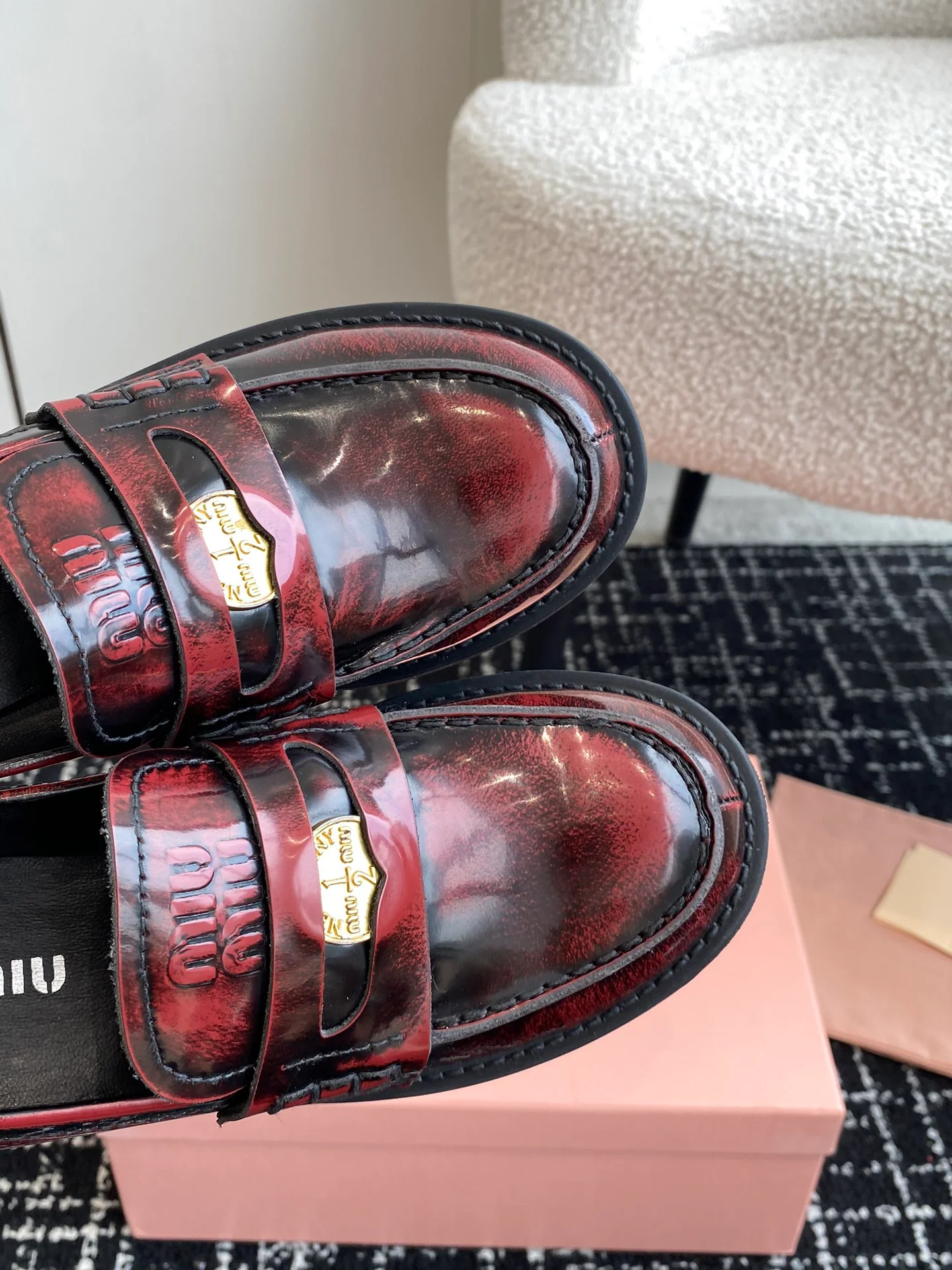 Лоферы Miu Miu 2024 - бордовые - 1