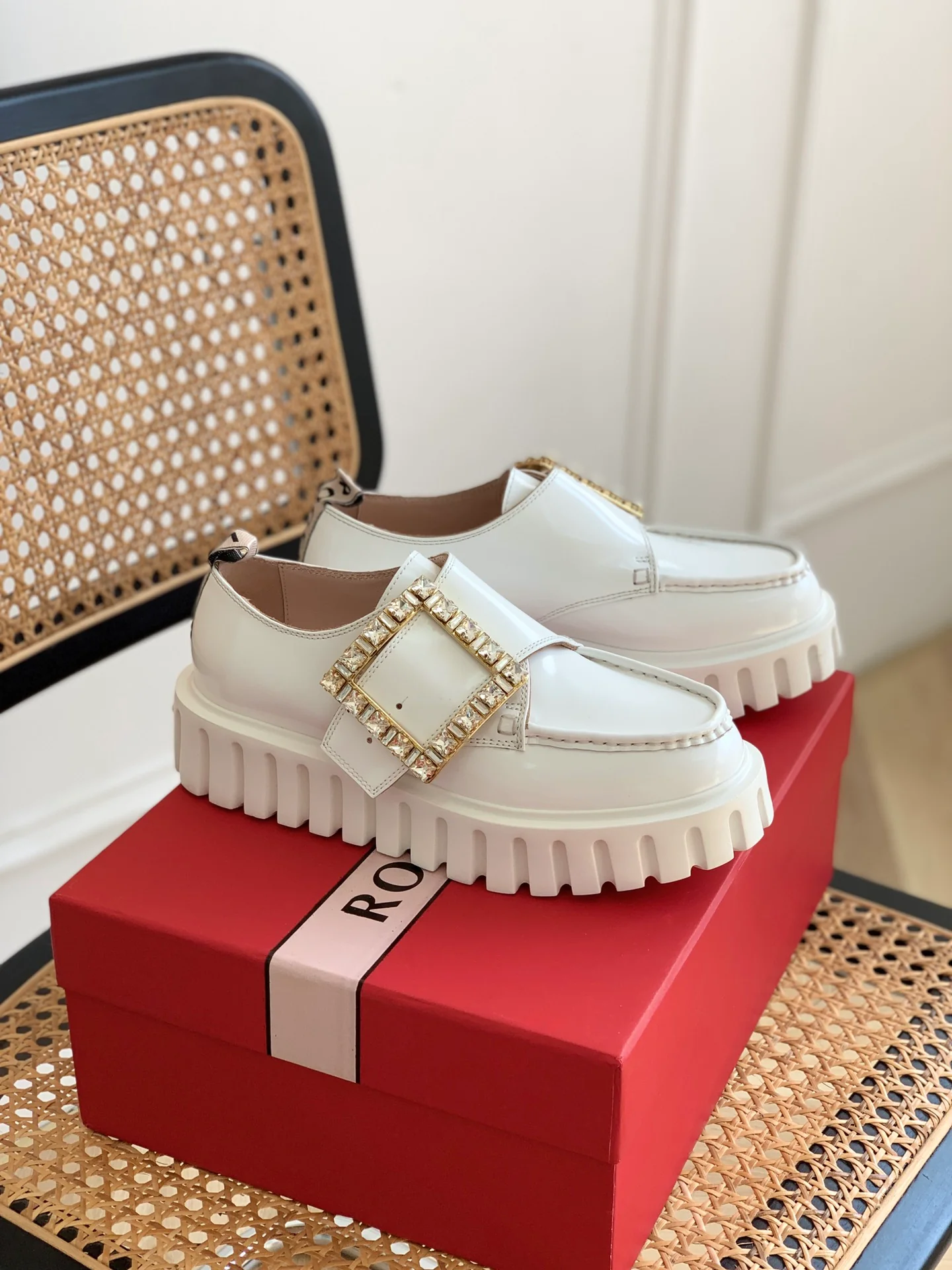 Официальный сайт RV21S, осенне-зимняя коллекция, лоферы