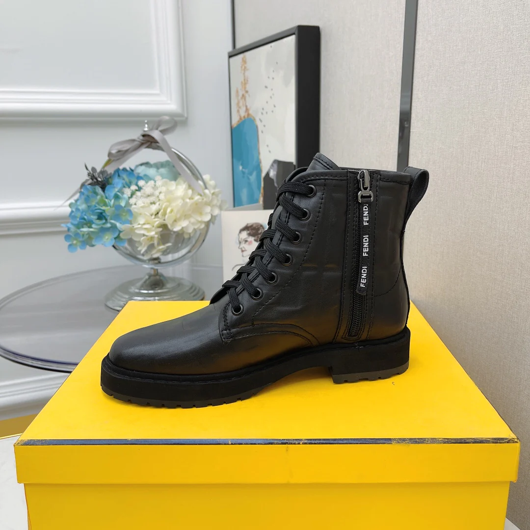 Fendi - Ботильоны на шнуровке