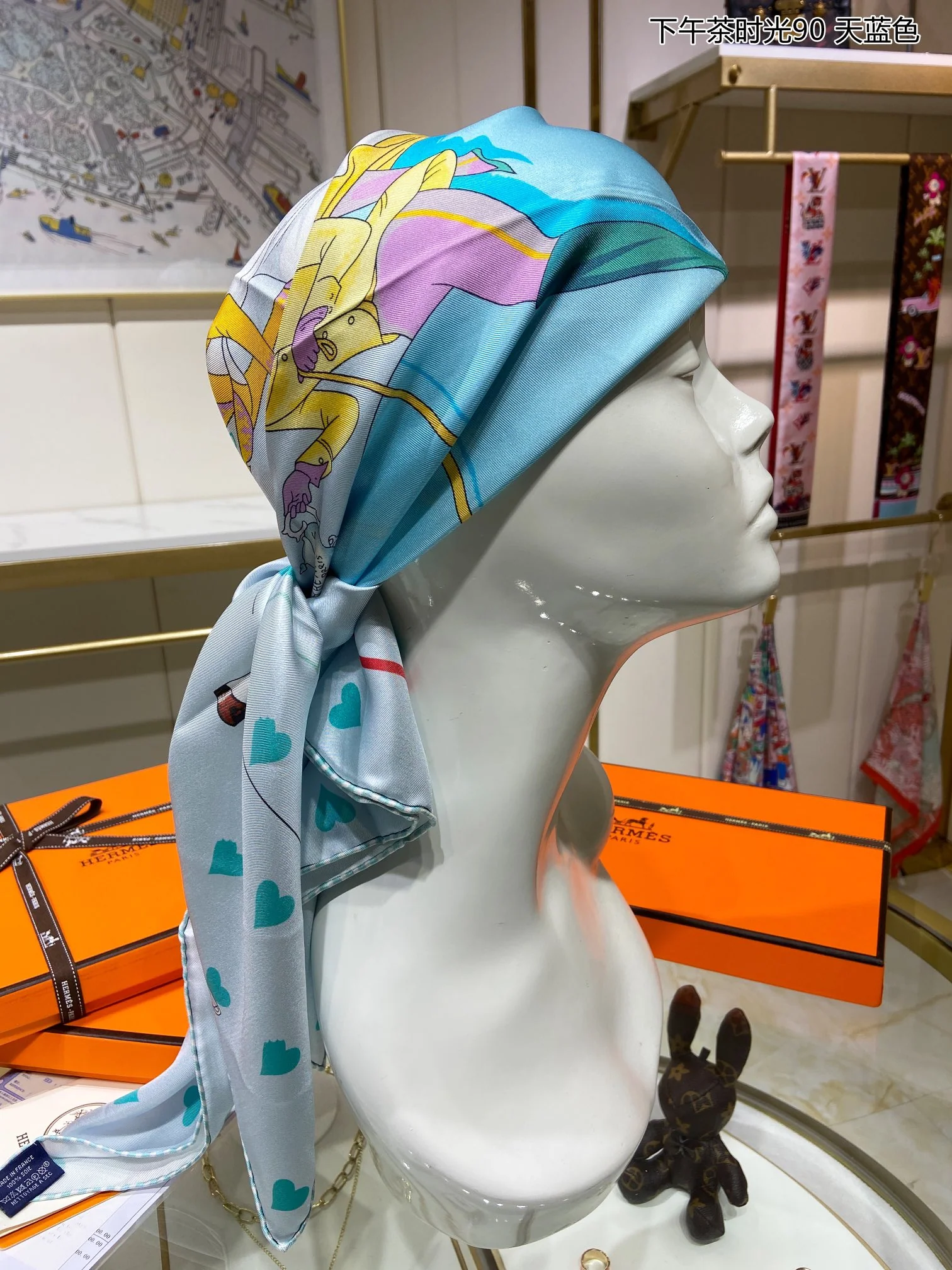 Hermes - Послеобеденное чаепитие - 90 шелковых шарфов