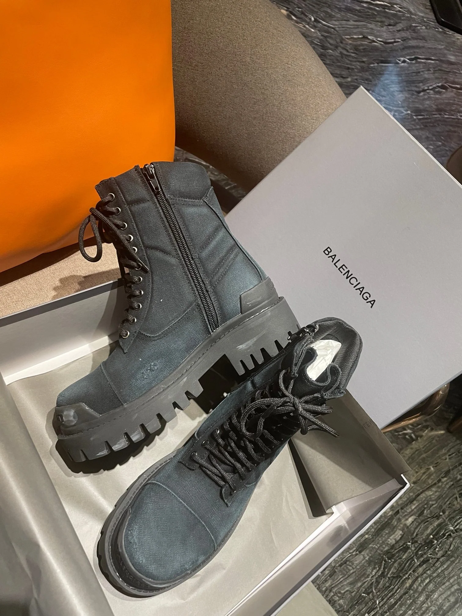 Balenciaga - Ботинки Big Head - Ботинки Dr. Martens