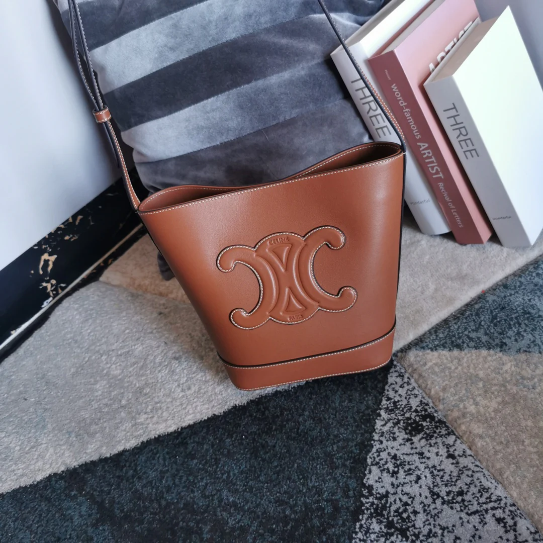 Кожаная сумка-ведро Celine Cuir - Большая - Коричневая