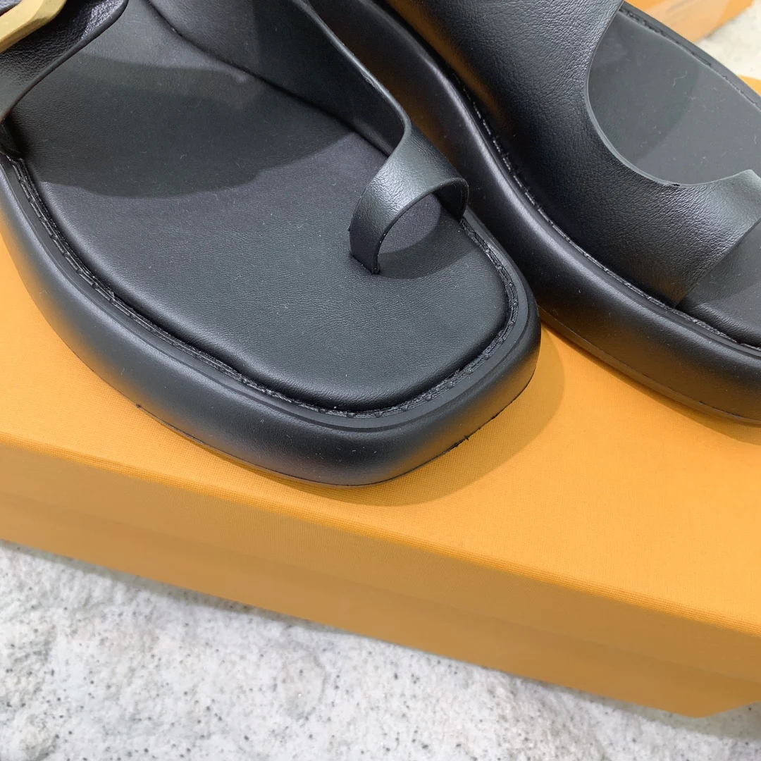 Сандалии/тапочки на платформе Tods весна/лето 2022 - 1