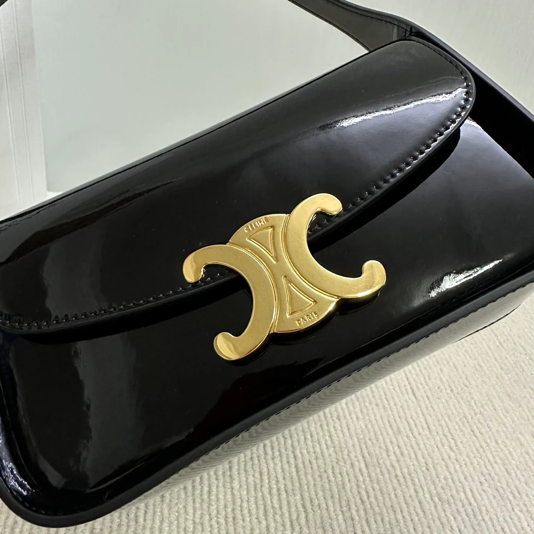 Сумка Celine Terence из лакированной кожи