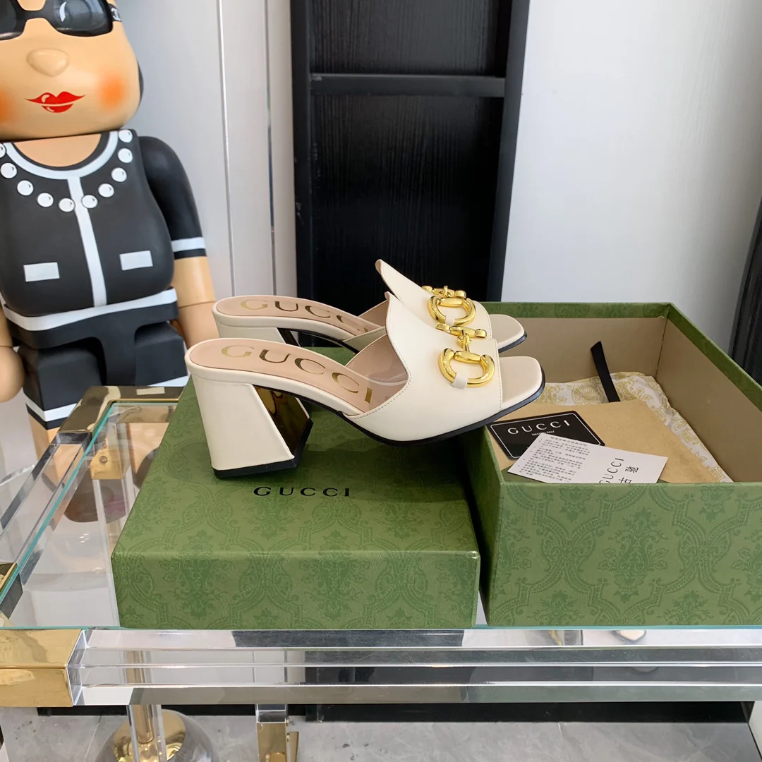 Босоножки Gucci с квадратным носком и низким каблуком - 1