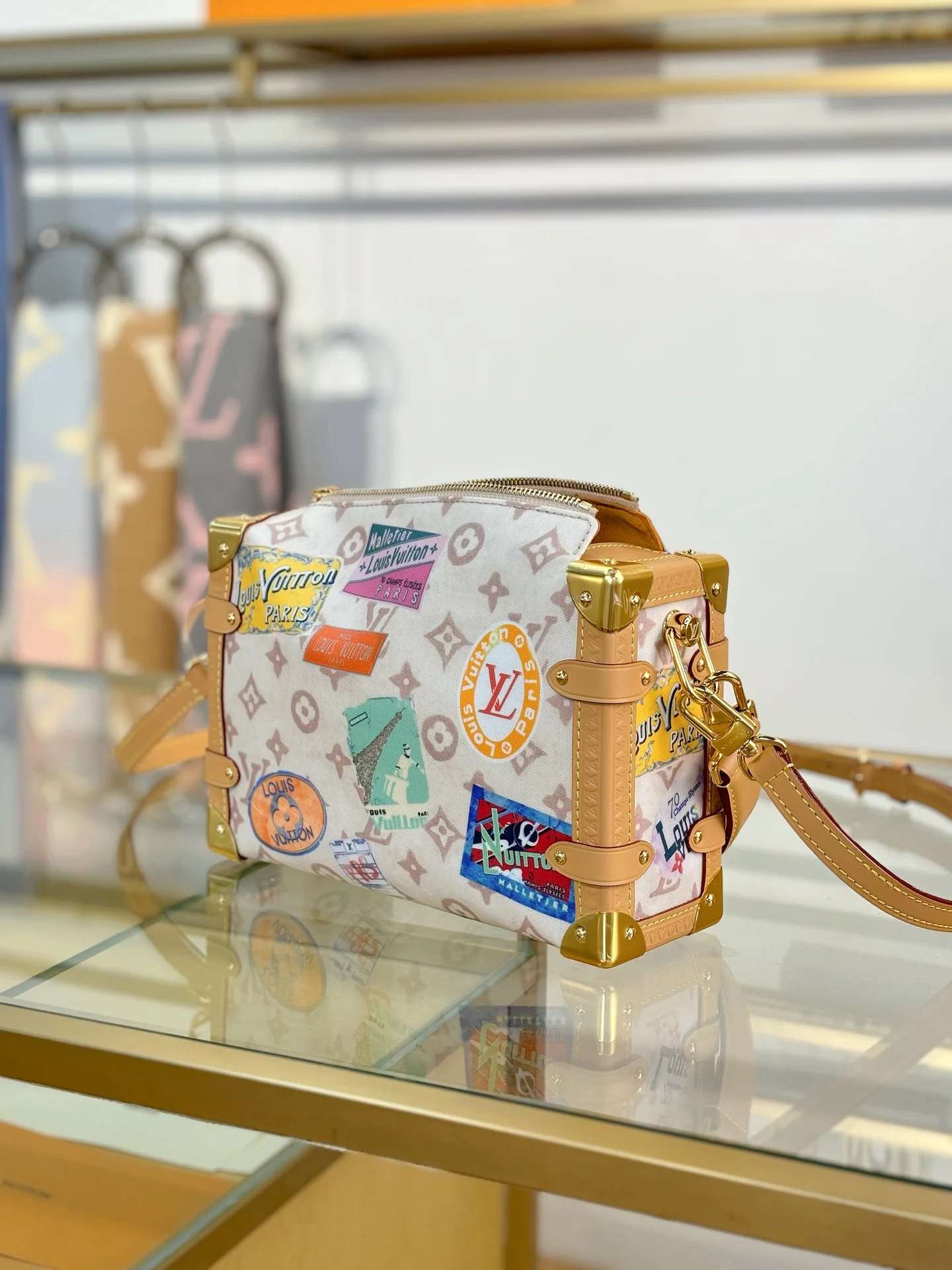 LV-m14606-side-trunk средняя сумка