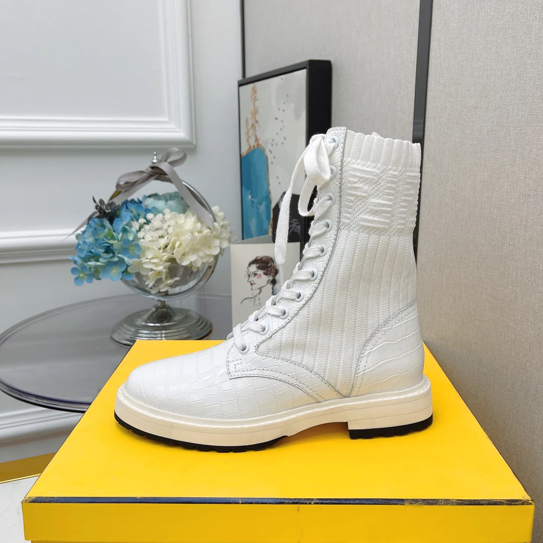 Новинка сезона осень/зима 2022 от Fendi - Ботинки Martin - 2