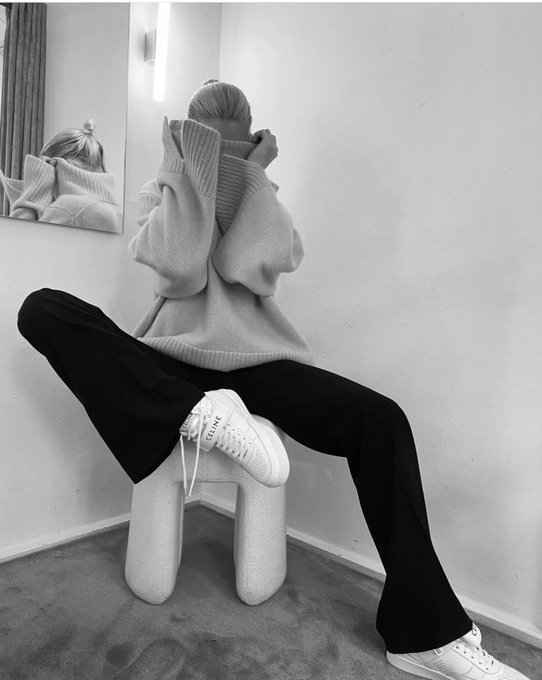 Высокие кроссовки Celine — фото в них.