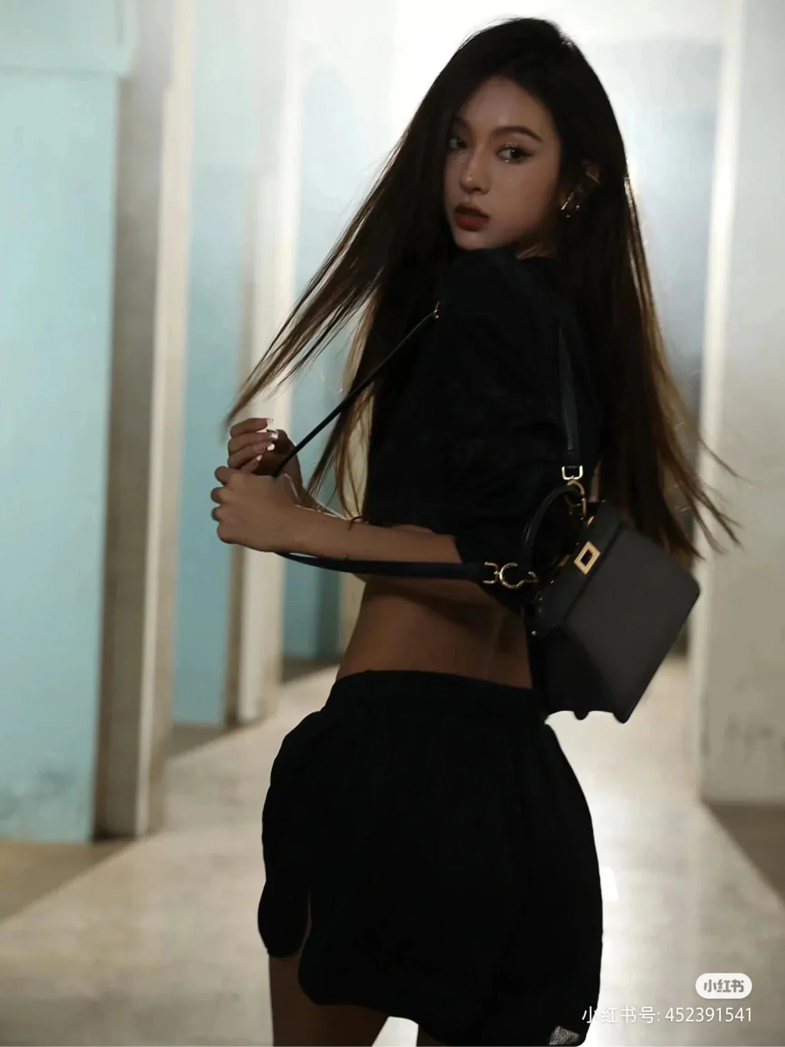 Fendi Peekaboo i See U Small Black Top Image