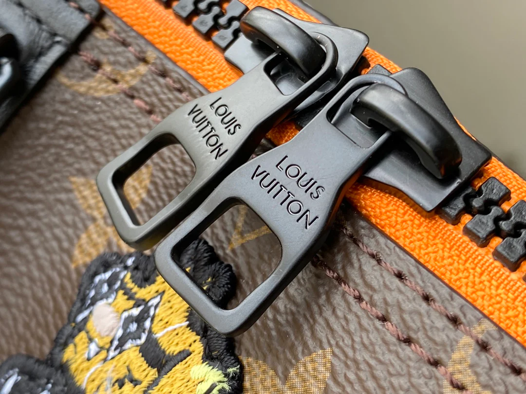 lv-m45652-city-keepall-handbag