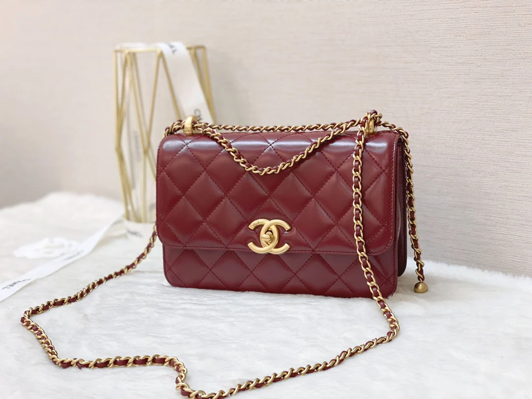 Сумка Chanel Double Gold Ball CF - бордовая, из овечьей кожи с золотой пряжкой - размер S, 19 см.