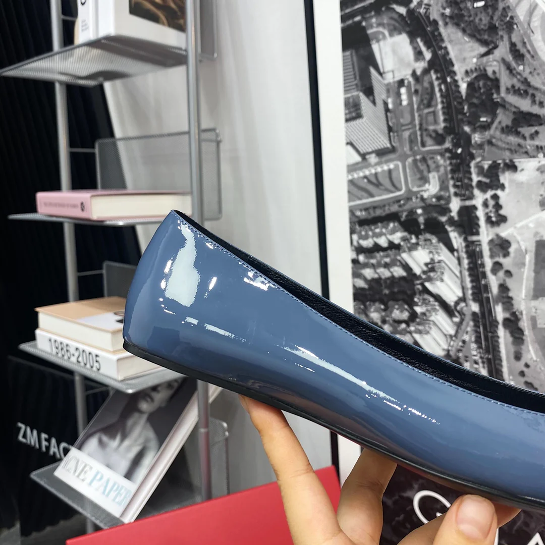 RV-Плоская подошва, квадратный носок, туманно-голубой